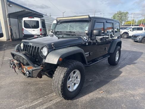 Used 2014 Jeep Wrangler Unlimited Sport w/ Quick Order Package 24S AWD/4WD image 7