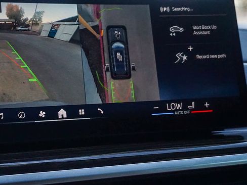 Used 2024 BMW X7 xDrive40i w/ Premium Package image 26