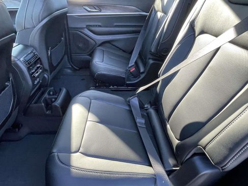 New 2025 Jeep Grand Cherokee L Limited image 20