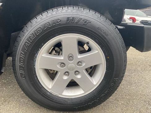 Certified 2018 Jeep Wrangler Unlimited Sport S image 7