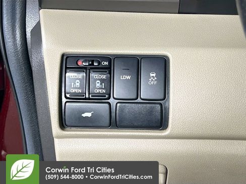 Used 2014 Honda Odyssey EX-L image 19
