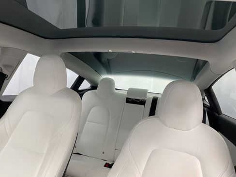 Used 2018 Tesla Model 3 Long Range image 9