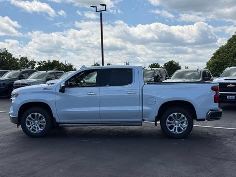 New 2026 Chevrolet Silverado 1500 LTZ w/ LTZ Premium Package AWD/4WD image 2