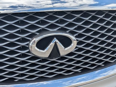 Used 2023 INFINITI QX80 Luxe w/ Cargo Package image 11