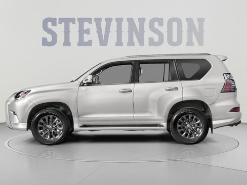 Used 2023 Lexus GX 460 Premium w/ Accessory Package AWD/4WD image 3
