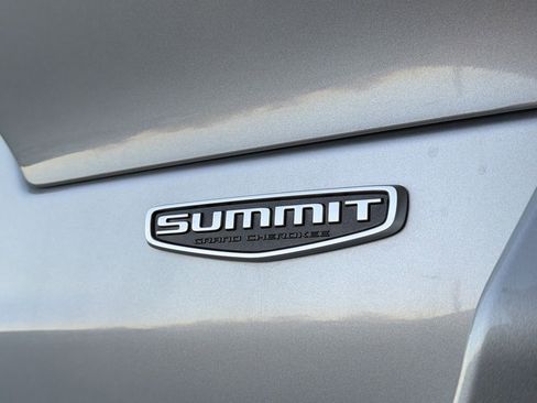 Used 2023 Jeep Grand Cherokee L Summit image 19