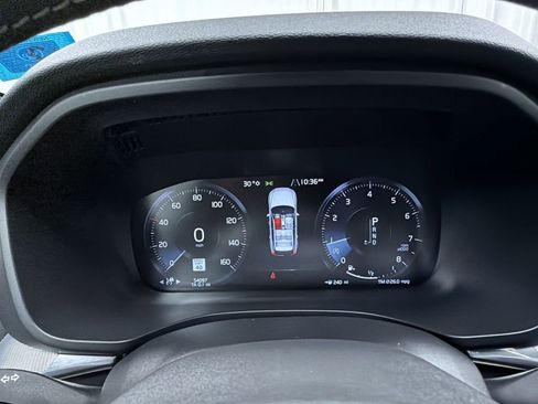 Used 2019 Volvo XC60 T6 R-Design image 18