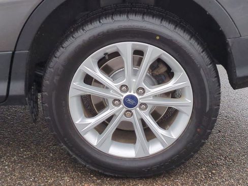 Used 2017 Ford Escape SE image 13