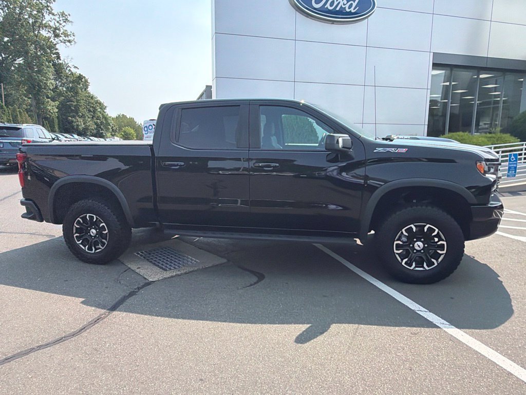 Used 2025 Chevrolet Silverado 1500 ZR2 w/ Technology Package AWD/4WD image 8