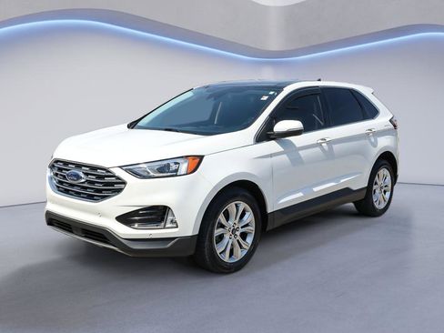 Used 2022 Ford Edge Titanium AWD/4WD image 2