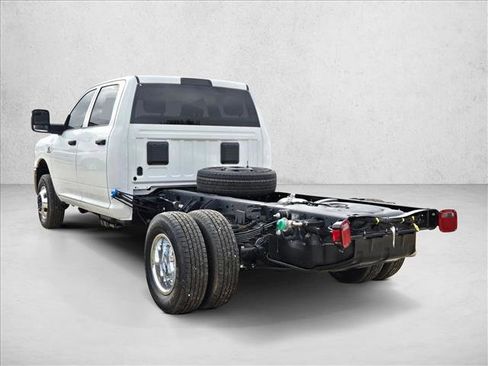 New 2026 RAM 3500 Tradesman w/ Chrome Appearance Group A AWD/4WD image 9