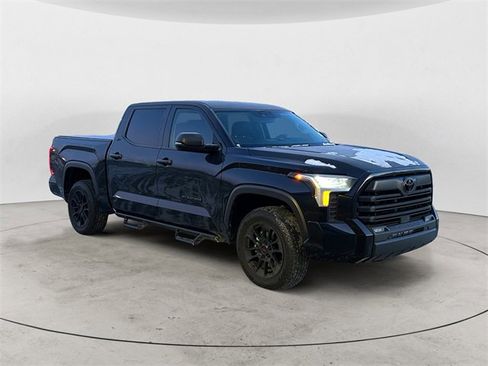 Used 2024 Toyota Tundra SR5 w/ SR5 Convenience Package image 7