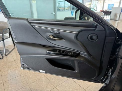Used 2023 Lexus ES 350 w/ Premium Package image 21