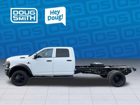 New 2026 RAM 5500 Tradesman AWD/4WD image 3