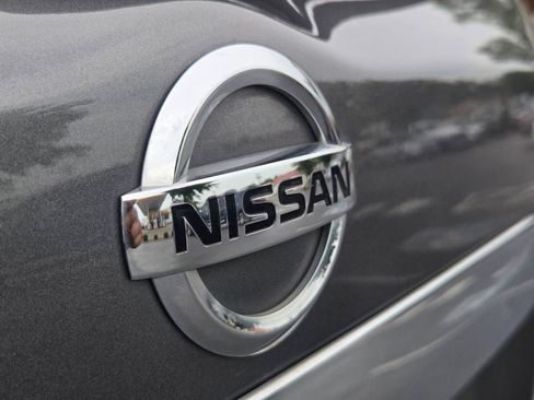 Used 2018 Nissan Pathfinder SL FWD image 8