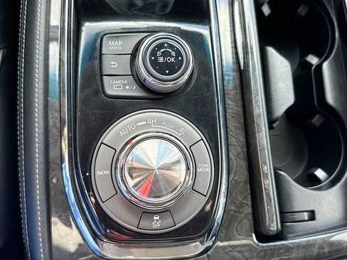 Used 2021 INFINITI QX80 Luxe image 18