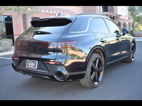Used 2022 Genesis GV70 3.5T Sport w/ Sport Prestige Package image 7