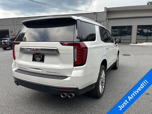 Used 2024 GMC Yukon Denali w/ Advanced Technology Package AWD/4WD image 14