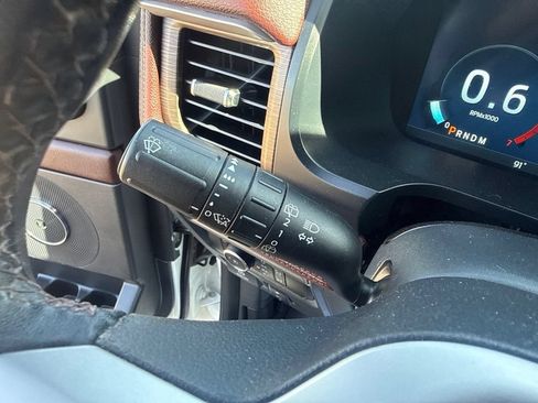 Used 2023 Ford Expedition Max Limited AWD/4WD image 19