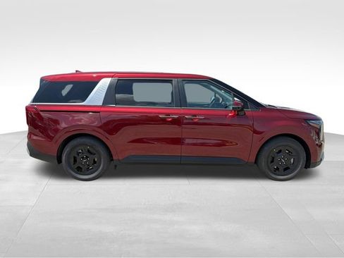 New 2026 Kia Carnival FWD image 8