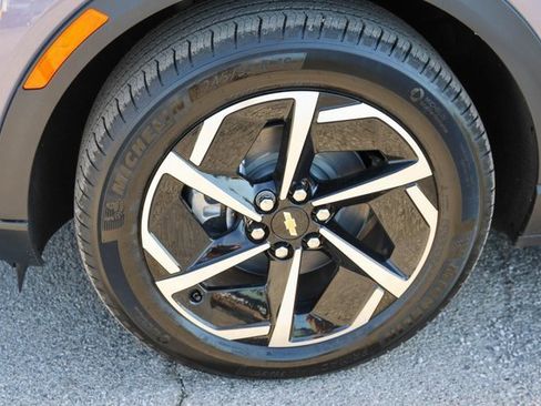 New 2026 Chevrolet Equinox EV LT image 7