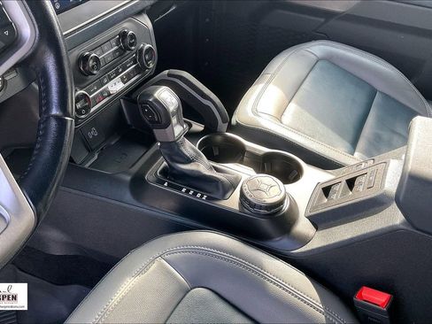 Used 2023 Ford Bronco Outer Banks image 18
