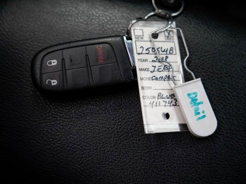 Used 2018 Jeep Compass Latitude image 25