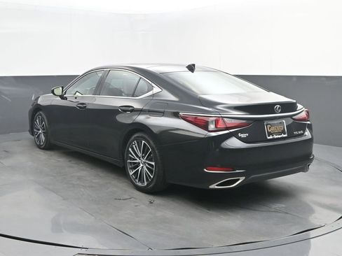 Used 2023 Lexus ES 350 w/ Premium Package FWD image 3