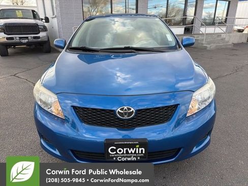 Used 2010 Toyota Corolla LE image 2