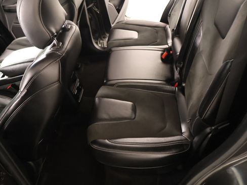 Used 2019 Ford Edge ST w/ Equipment Group 401A AWD/4WD image 13
