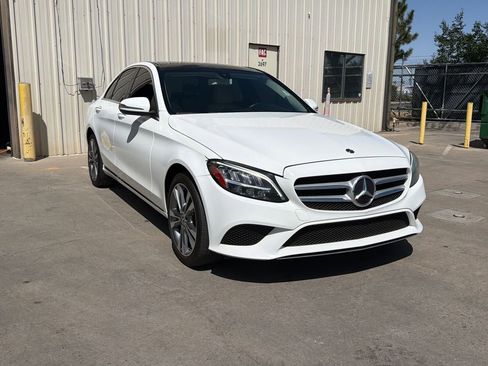 Used 2019 Mercedes-Benz C 300 4MATIC Sedan image 3