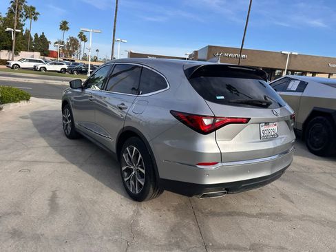 Certified 2023 Acura MDX SH-AWD w/ Technology Package image 3