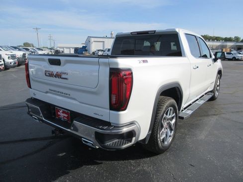 Certified 2024 GMC Sierra 1500 SLT w/ SLT Premium Plus Package AWD/4WD image 6