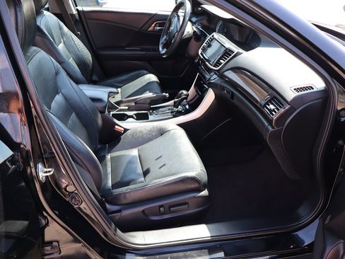 Used 2016 Honda Accord EX-L image 9