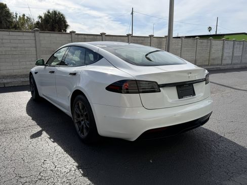 Used 2022 Tesla Model S image 3