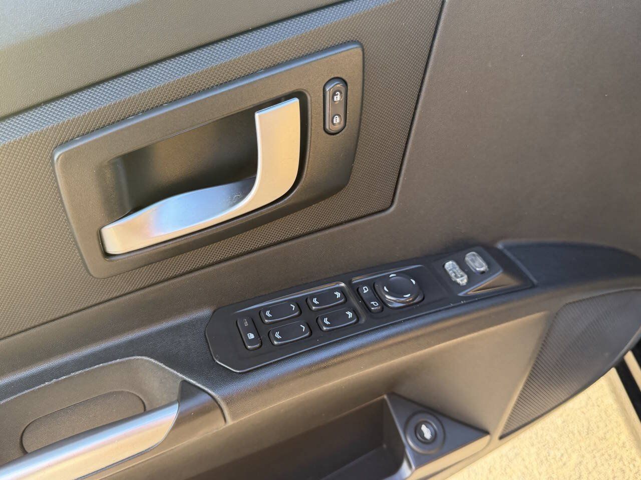 Used 2005 Cadillac CTS V RWD image 18