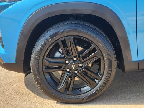 Used 2025 Chevrolet Trax ACTIV FWD image 14