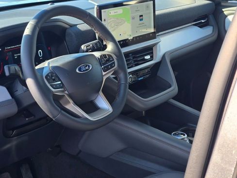 New 2026 Ford Explorer Active w/ Active Comfort Package image 22