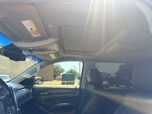 Used 2019 Chevrolet Suburban Premier AWD/4WD image 7