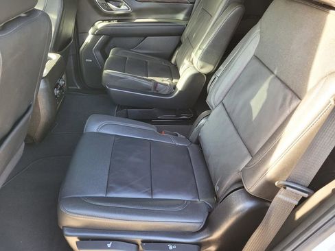 Used 2024 Chevrolet Tahoe Z71 w/ Luxury Package image 20