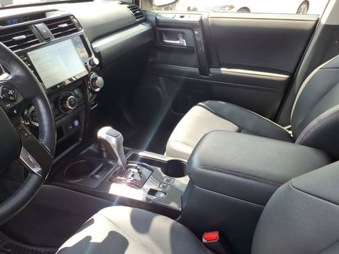 Used 2024 Toyota 4Runner TRD Off-Road Premium w/ Moonroof Package AWD/4WD image 23