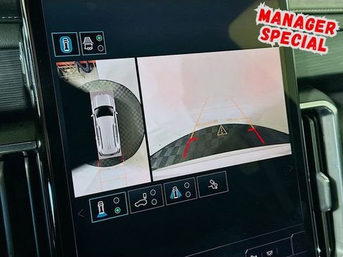 Used 2025 GMC Acadia Elevation image 17