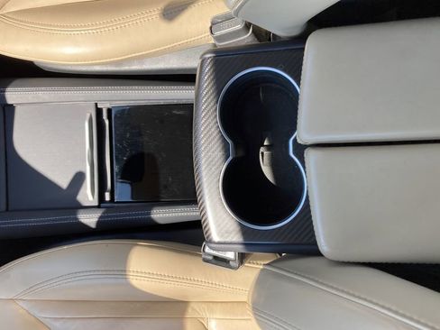 Used 2015 Tesla Model S 85D image 24