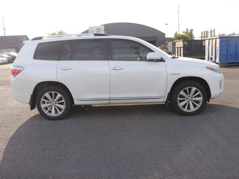 Used 2013 Toyota Highlander Limited AWD/4WD image 4