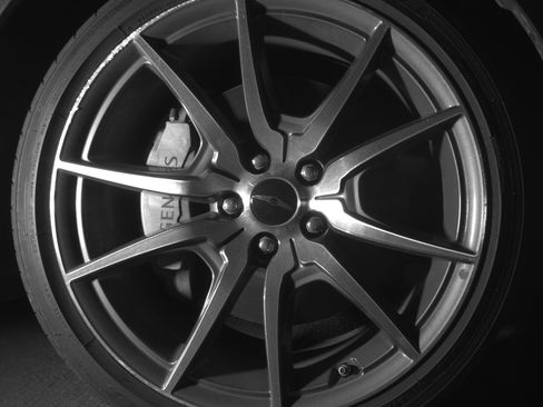 Used 2025 Genesis G70 2.5T image 13