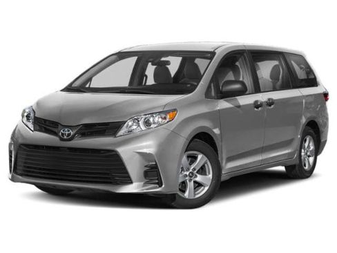 Used 2018 Toyota Sienna XLE w/ XLE Navigation Package image 1
