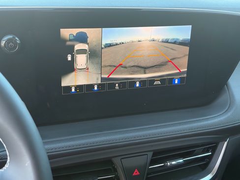 Used 2024 Buick Encore GX Preferred w/ Advanced Technology Package FWD image 24