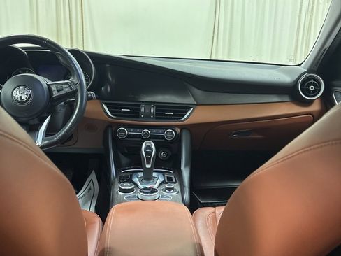 Used 2020 Alfa Romeo Giulia Ti w/ Active Blind Spot Package image 20
