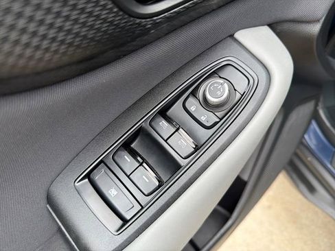 Used 2024 Subaru Outback Premium image 11