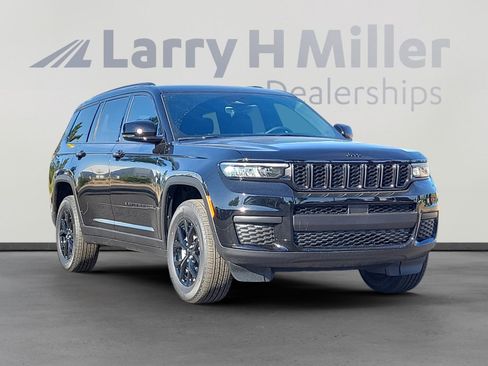 New 2025 Jeep Grand Cherokee L Laredo image 7